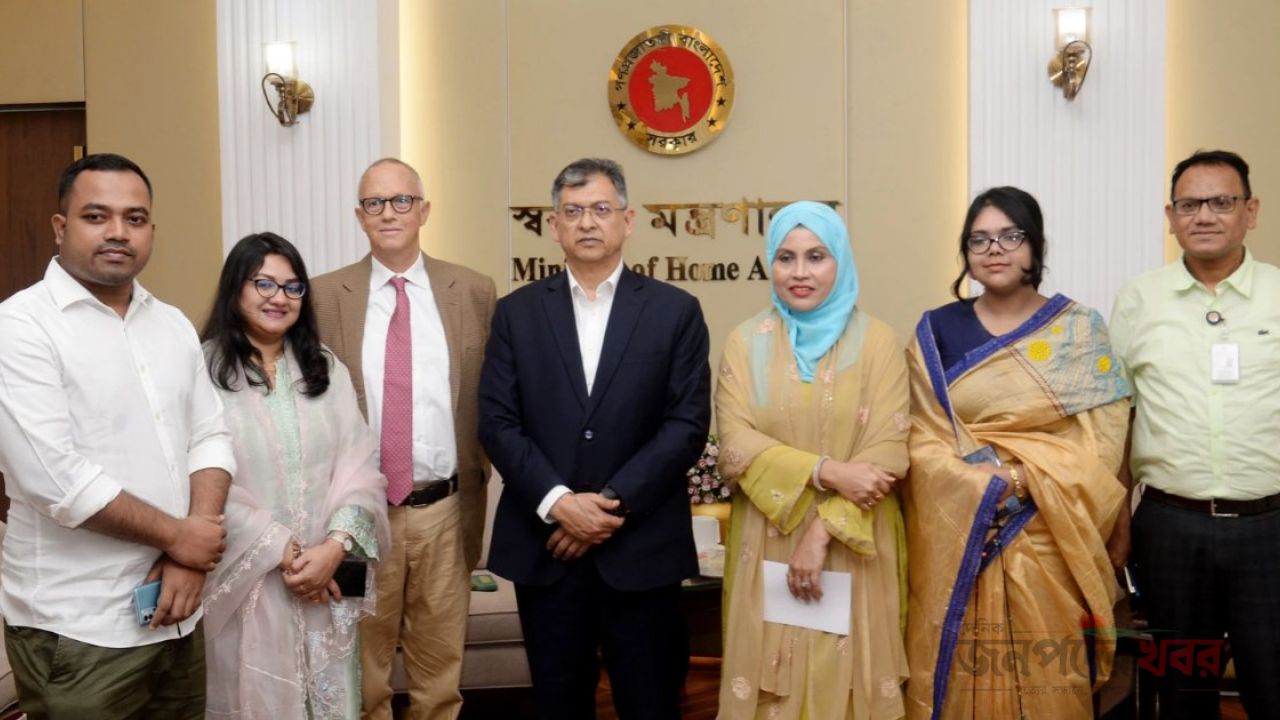 রাজনৈতিক কর্মীদের সাইবার বুলিং থেকে সুরক্ষার তাগিদ আইআরআই’র