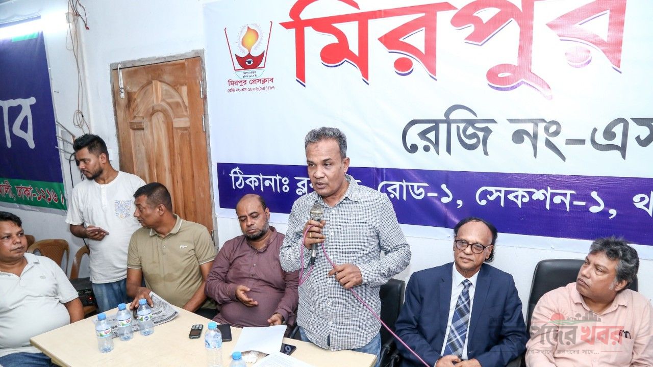 ইলিশ সম্পদ রক্ষা করতে হলে অক্টোবরের আগে জেলেদের নৌকা জাল জমা নিন