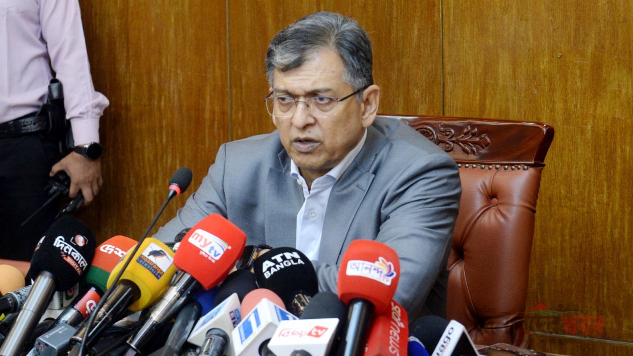 বিভাগীয় সদরগুলোতে ডিজিটাল ফরেনসিক ল্যাব স্থাপন করা হবে: স্বরাষ্ট্রমন্ত্রী