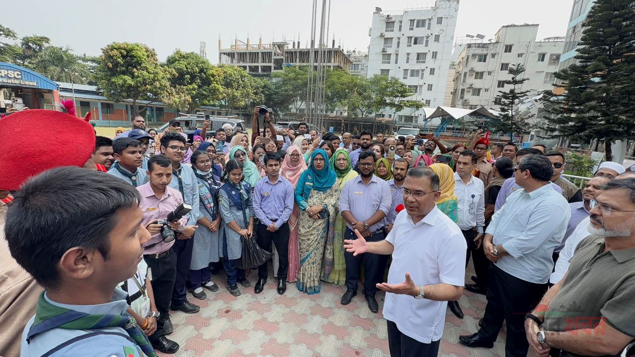 স্মৃতিবিজড়িত ঢাকা রেসিডেনসিয়াল কলেজে প্রধানমন্ত্রী, দিলেন দেশ গড়ার বার্তা