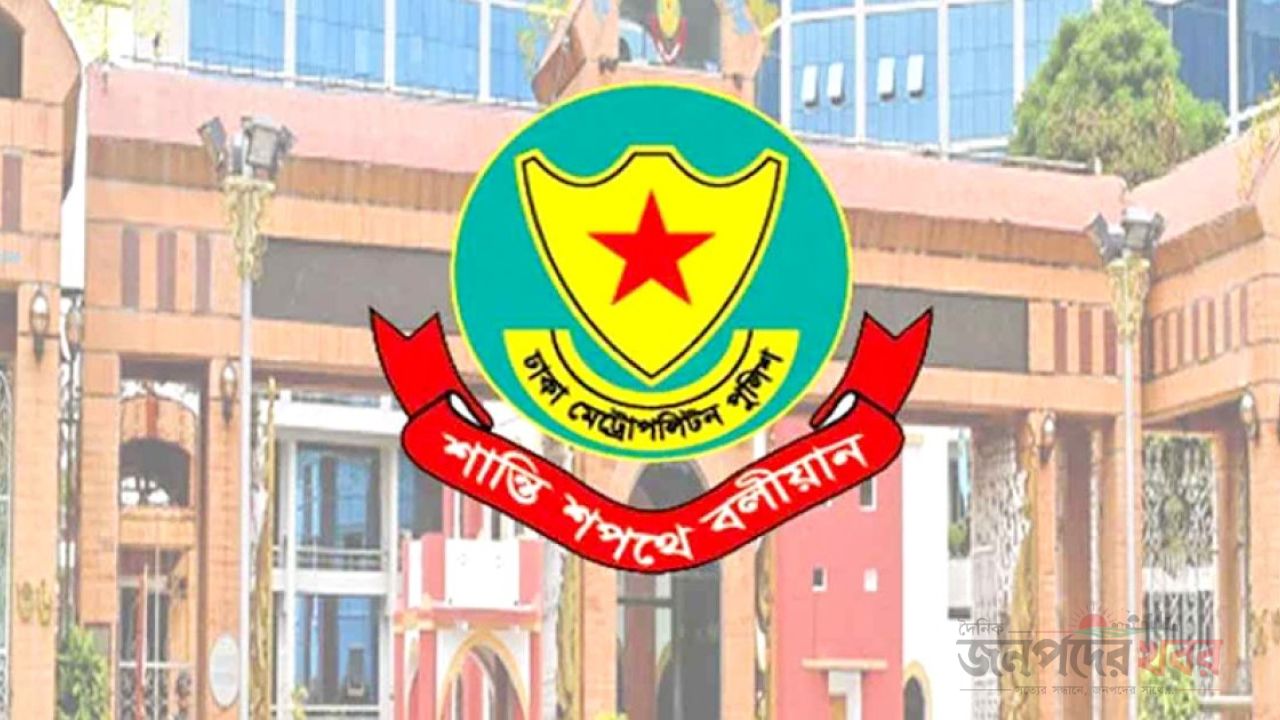 পুলিশের চেকপোস্ট চলাকালীন মিরপুরে অস্ত্রসহ দুজন গ্রেফতার